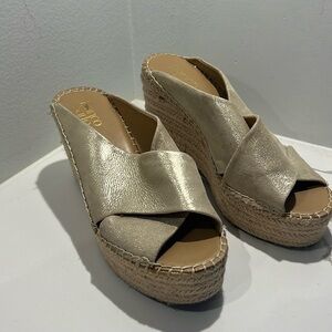 Wedge sandals by Franco Sarto